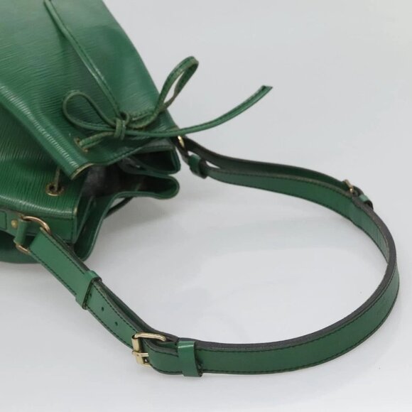 LOUIS VUITTON Epi Noe Shoulder Bag Green M44004 LV Auth 139880 - Picture 8 of 16